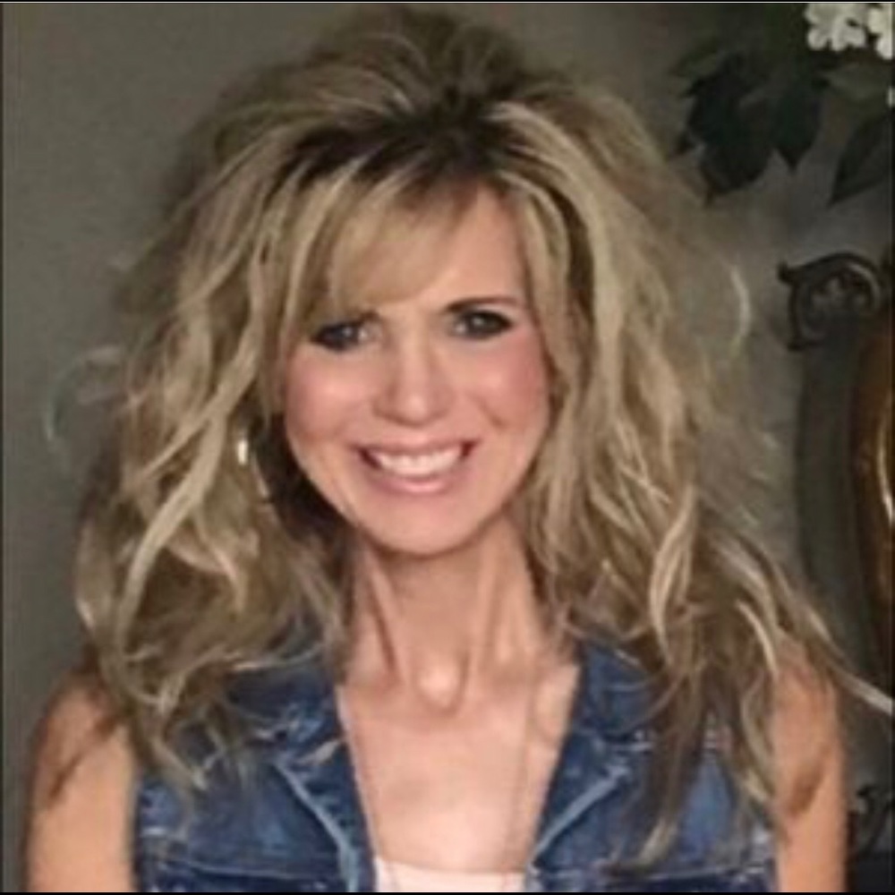 Meet your Posher, Traci